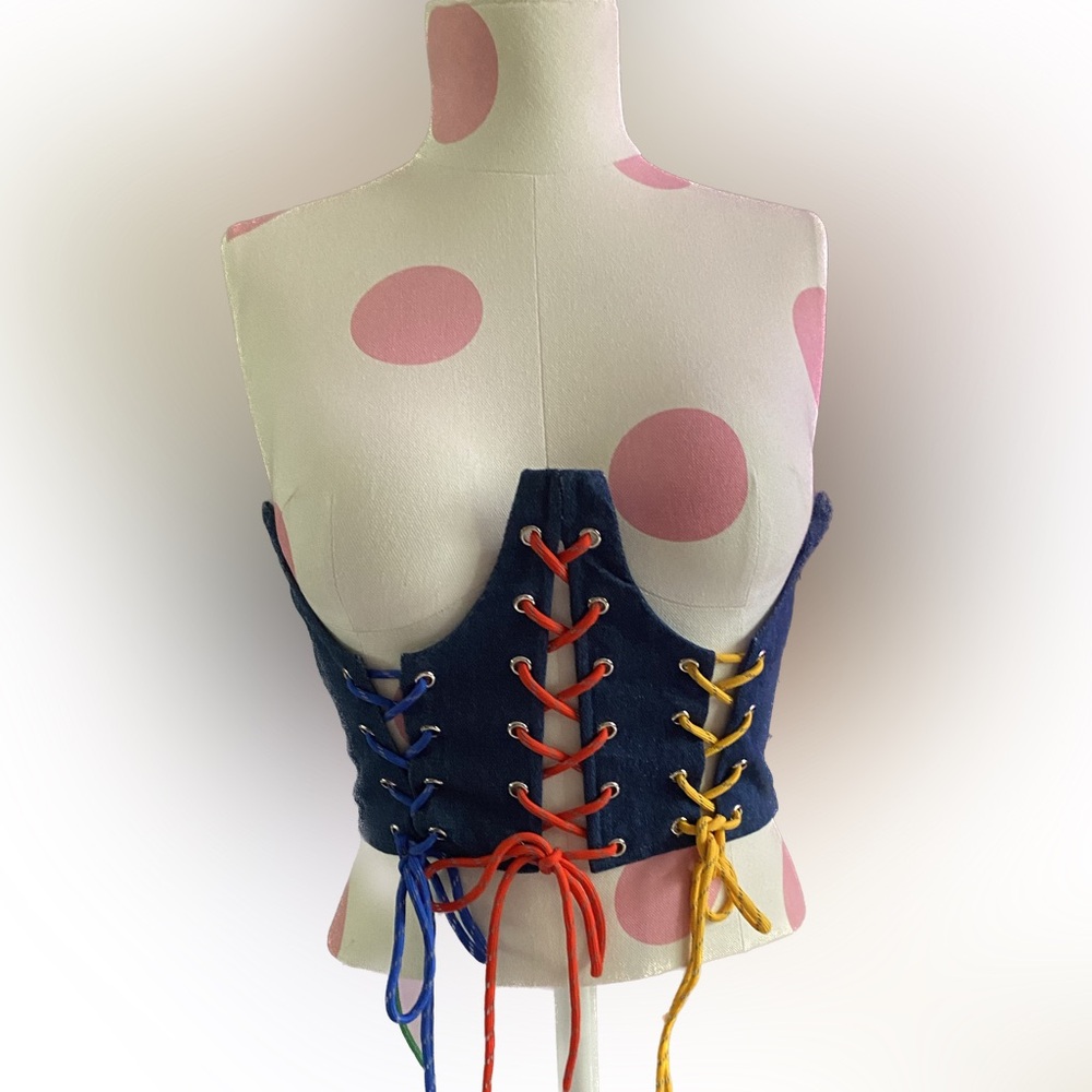 Akira corset
